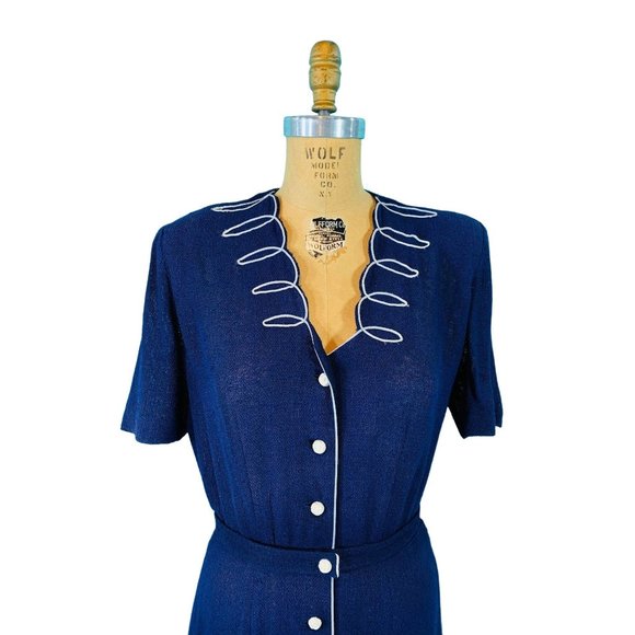 Vintage 1940s Blue Dress Scroll Neckline Shirtdress Packables | W 28" - Picture 3 of 10